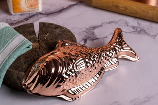 Handcrafted Pure Copper Fish - Shaped Cake Mold, Unique Baking Mold & Kitchen Wall Decor - Alfiq's Store