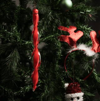 Hand - Blown Twisted Glass Tree Decoration – Elegant Red - Green Icicle Ornament - Alfiq's Store