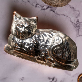 Handcrafted Copper Cat - Shaped Cake Mold – Decorative Baking Mold & Kitchen Wall Art - Alfiq's Store